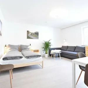  Apartment Geraumige, Moderne 1-zimmer